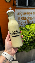 Cargar imagen en el visor de la galería, Vinagreta de pepitas con miel y un toque de habanero.
